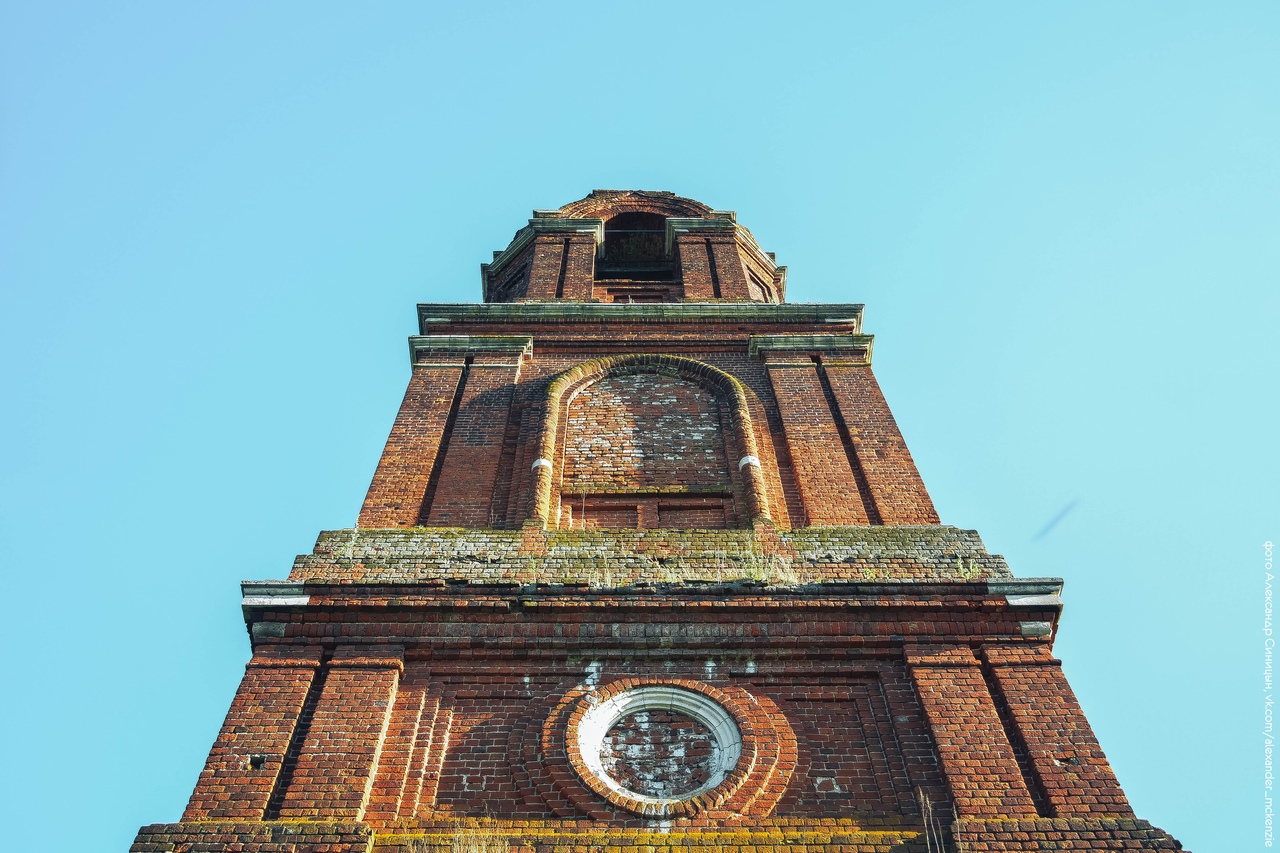 Заброшенная церковь в Рязанской области